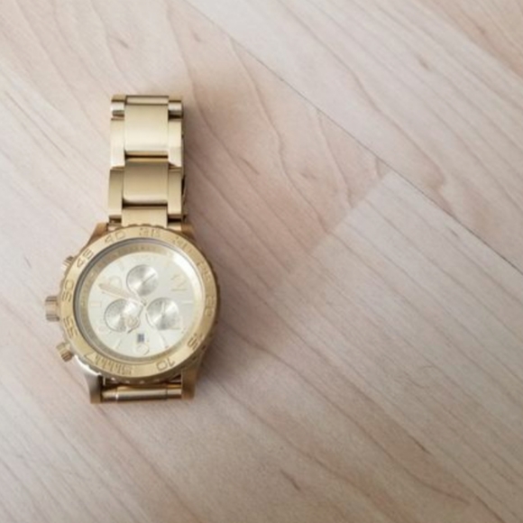 Nixon chrono 48-20 gold (used 2 times) - Picture 2 of 2
